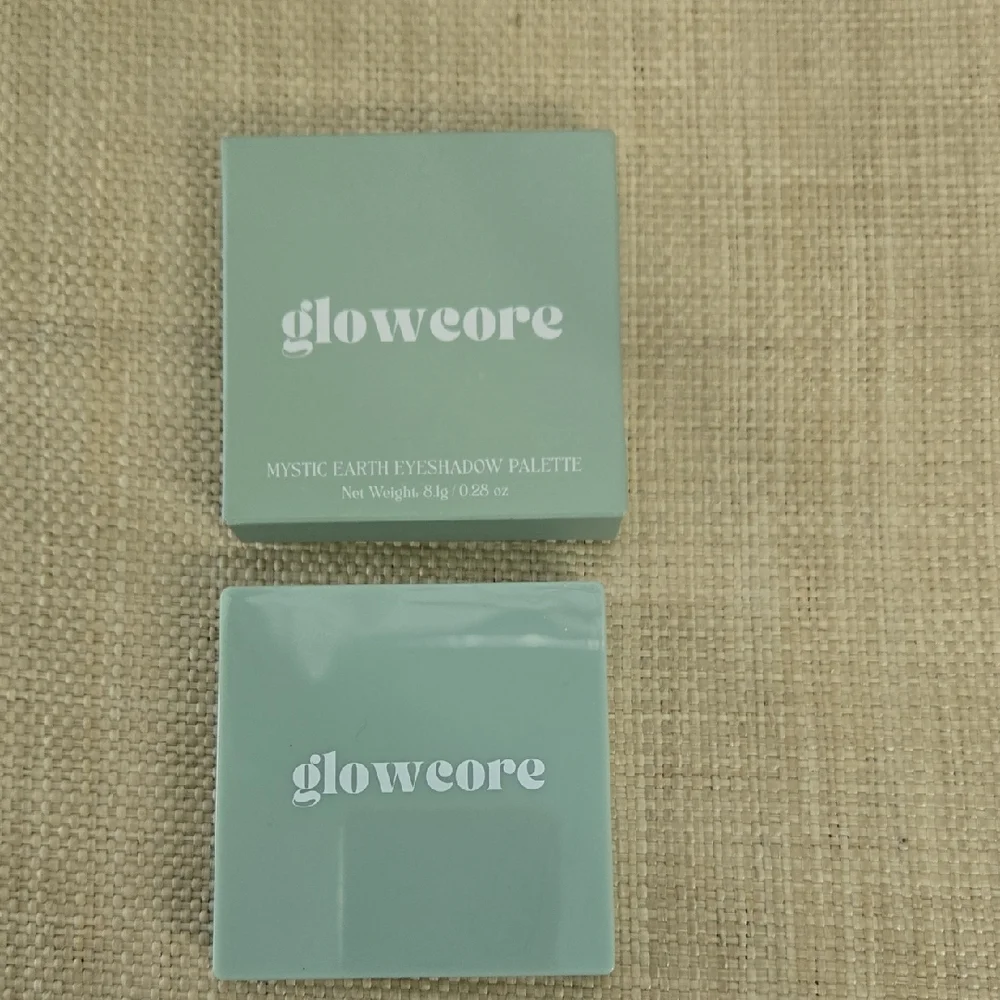 Glowcore Mystic Earth Eyeshadow Palette - Green Tones